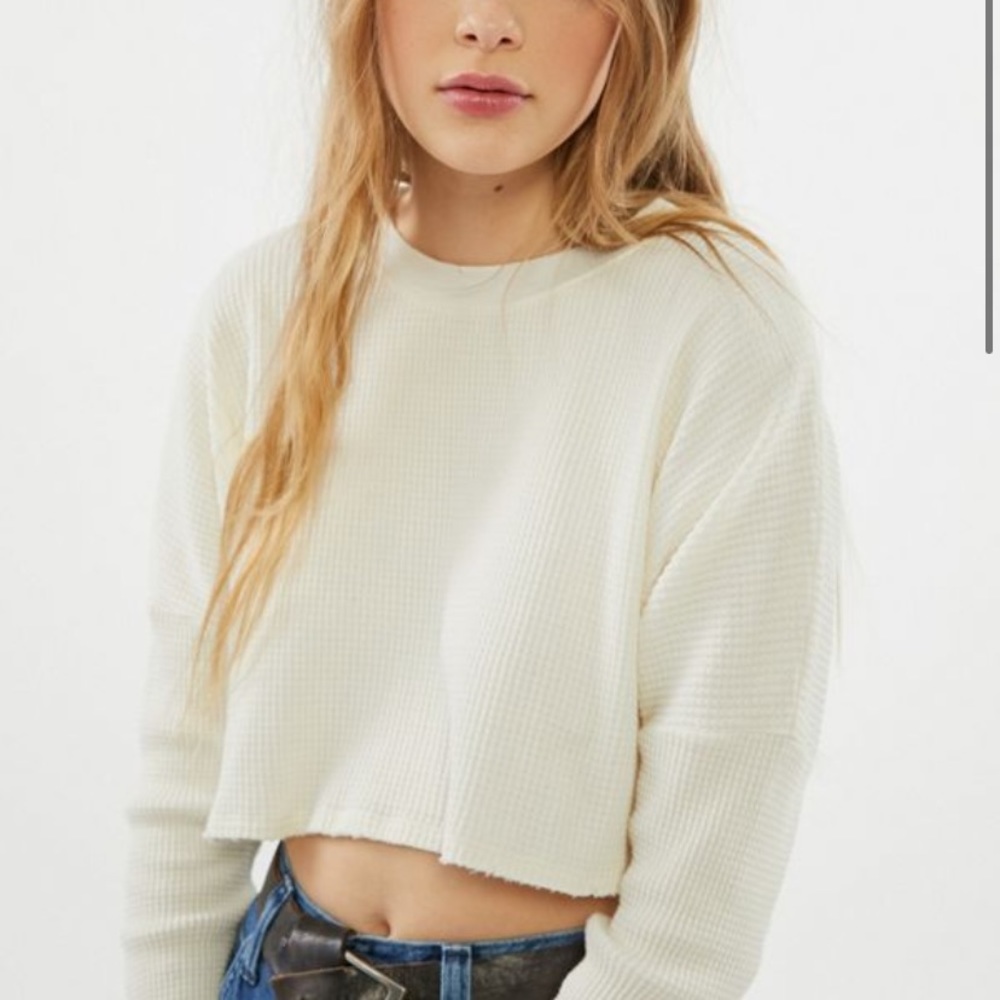 ISO urban outfitters Ella crop thermal WHITE